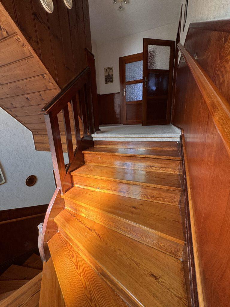 Treppenaufgang Einfamilienhaus